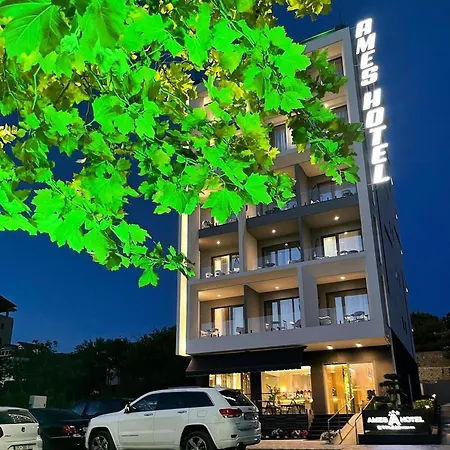 Ames & Hotel 4*