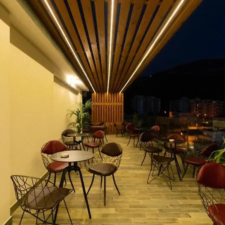 Ames & Hotel Vlore