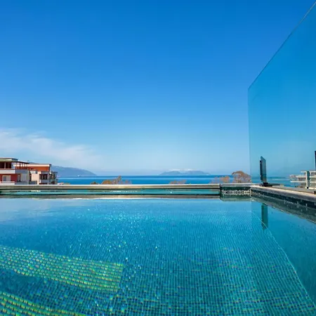 Ames & 4* Vlore