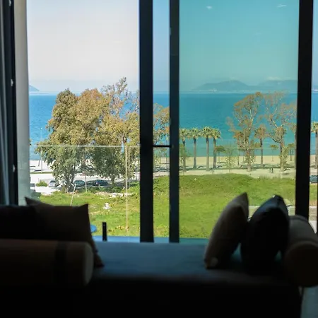 Ames & 4* Vlore