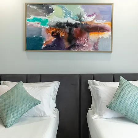 Ames & Hotel