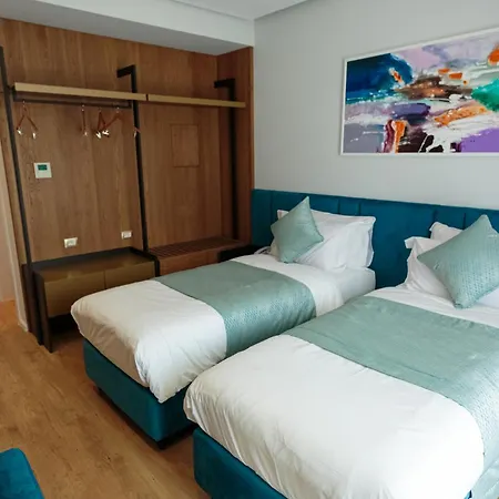 Ames & Hotel